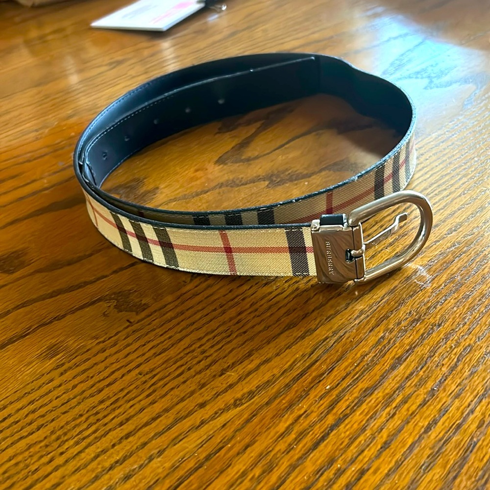Burberry Leather Women’s Belt